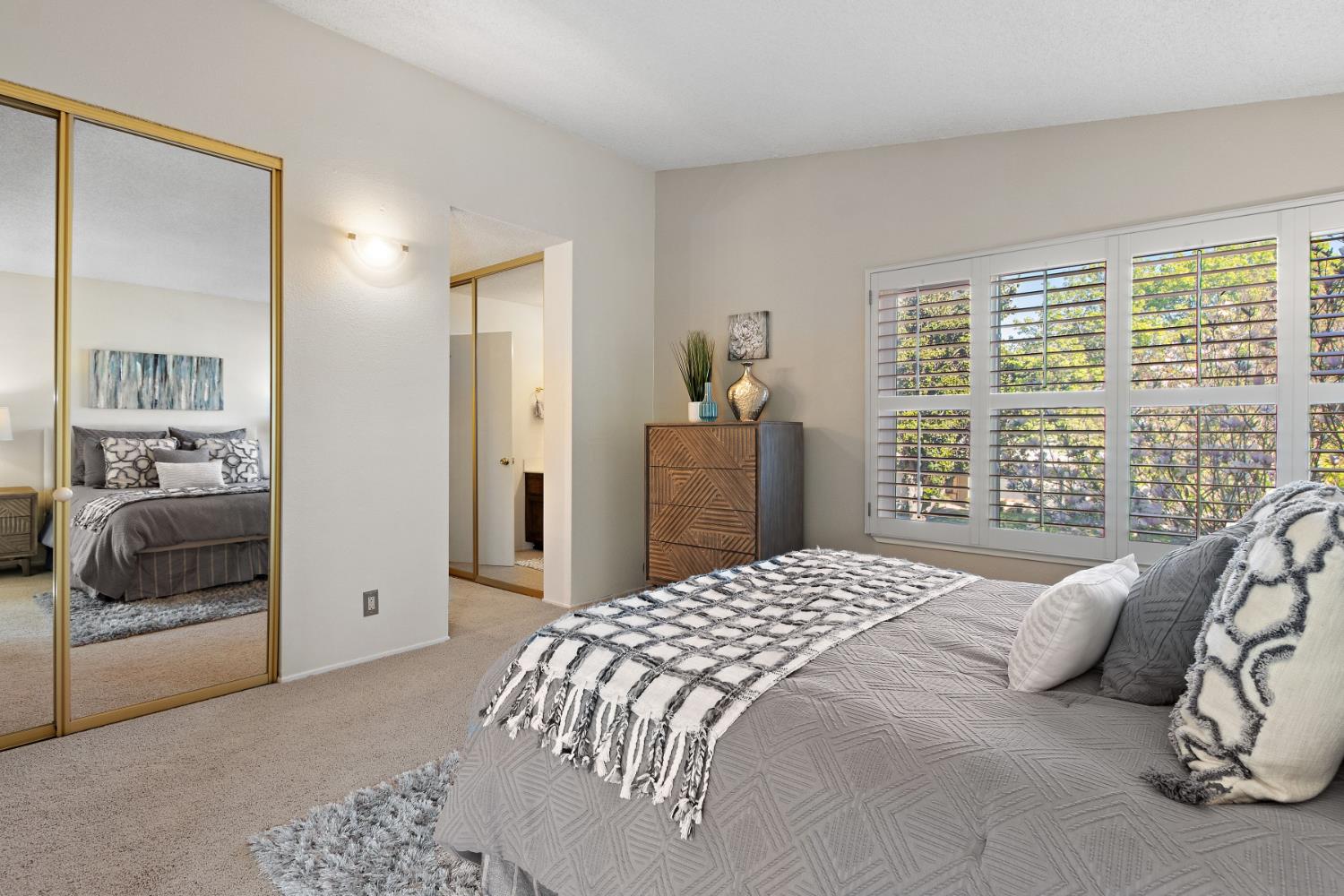 58 Rambleoak Circle