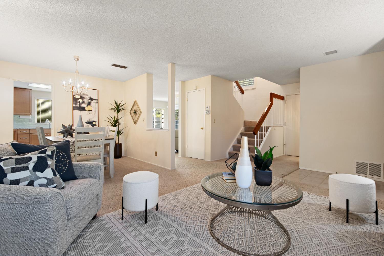 58 Rambleoak Circle