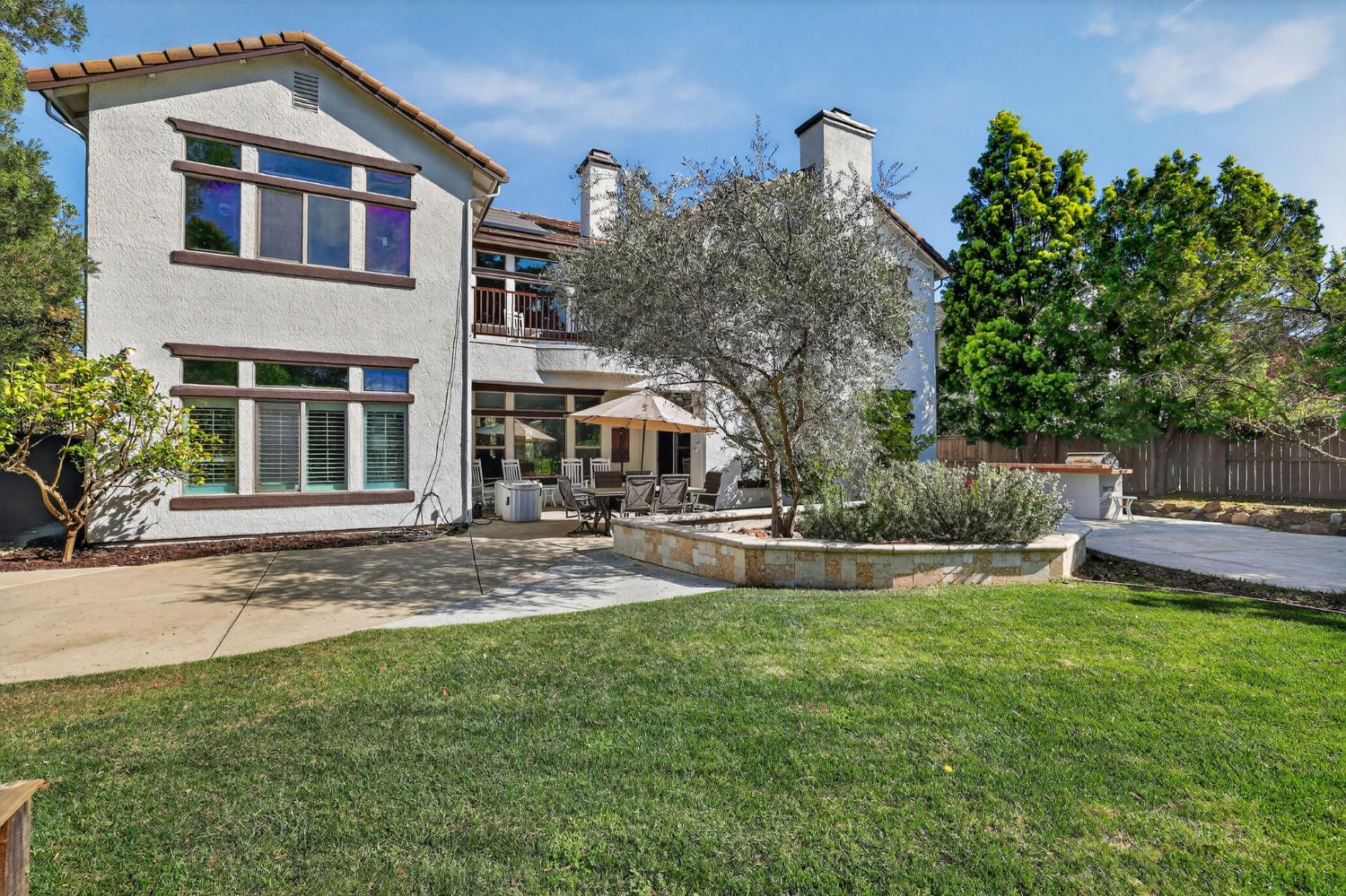 865 Wedgewood Court