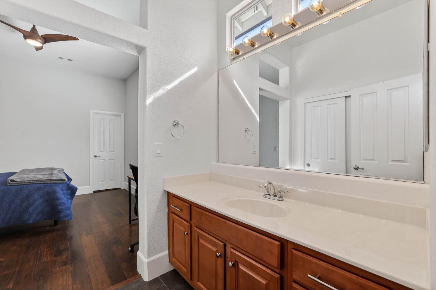 865 Wedgewood Court