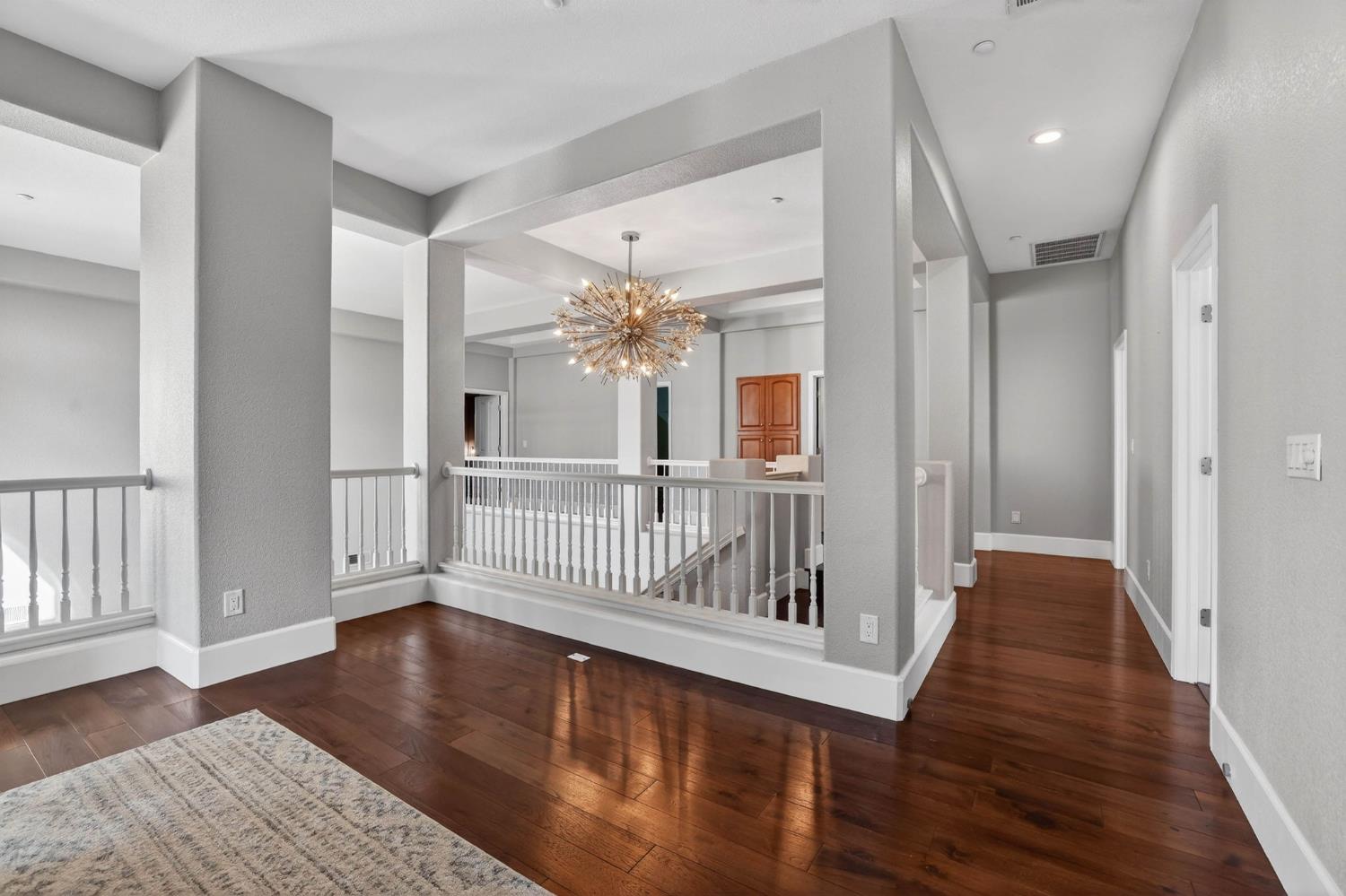 865 Wedgewood Court
