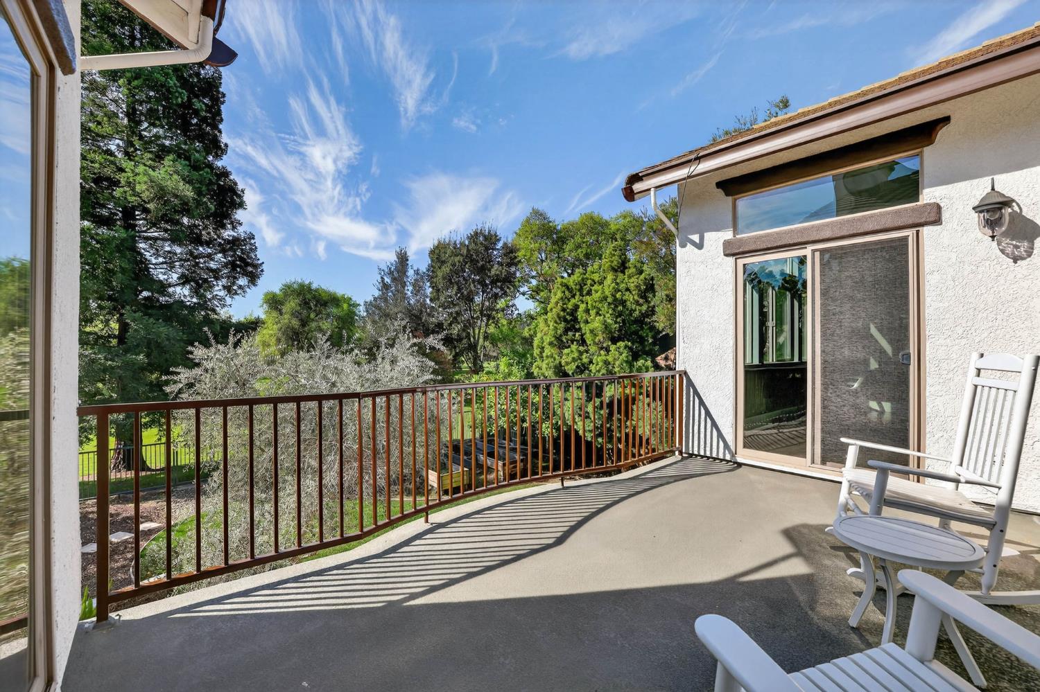 865 Wedgewood Court