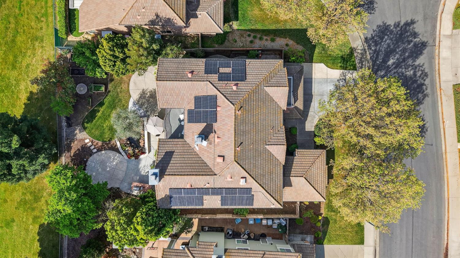 865 Wedgewood Court