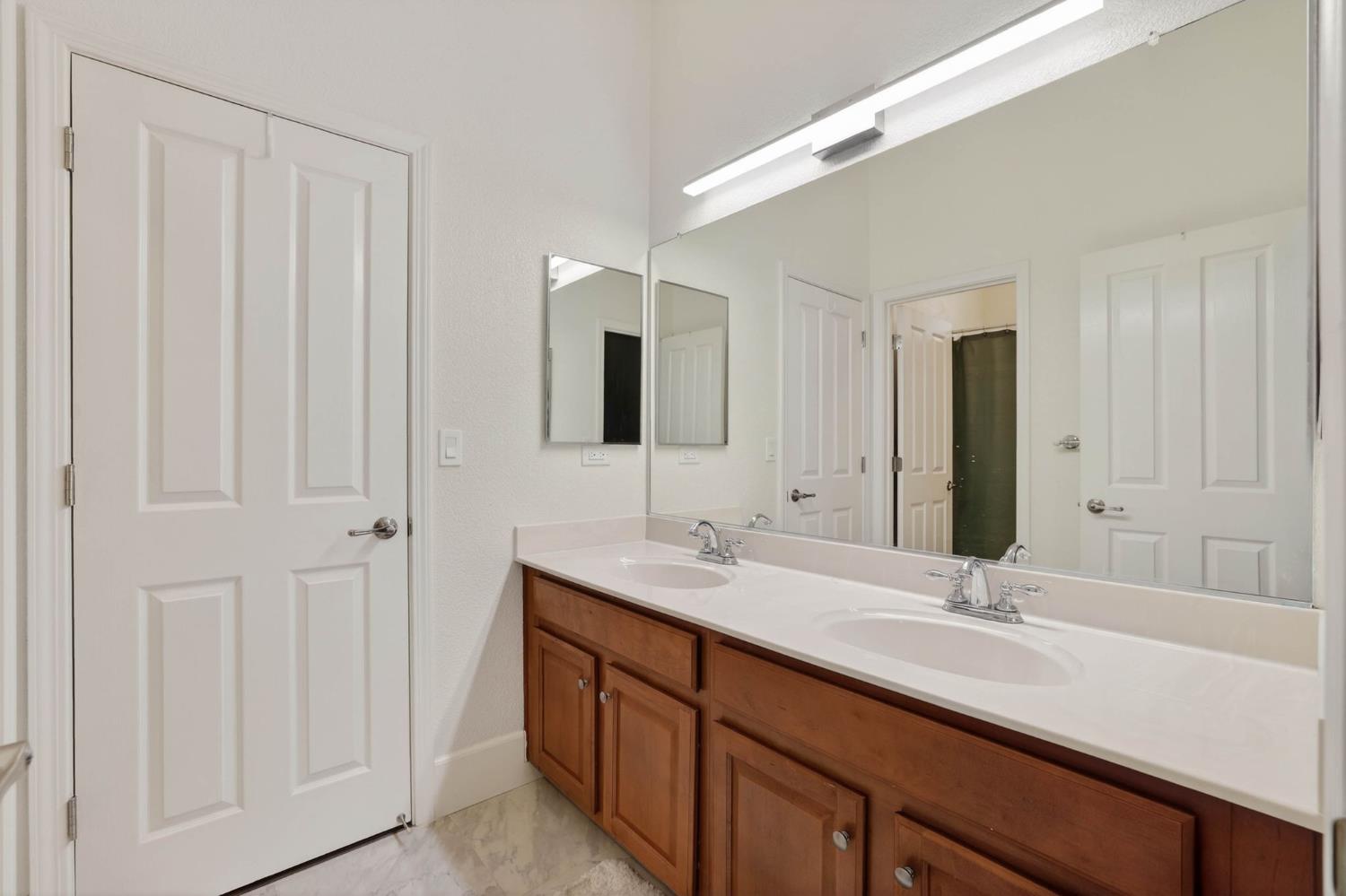 865 Wedgewood Court