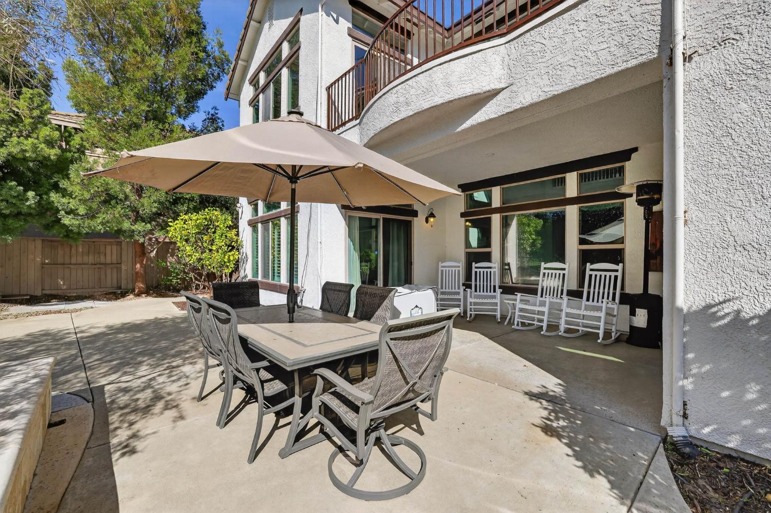 865 Wedgewood Court