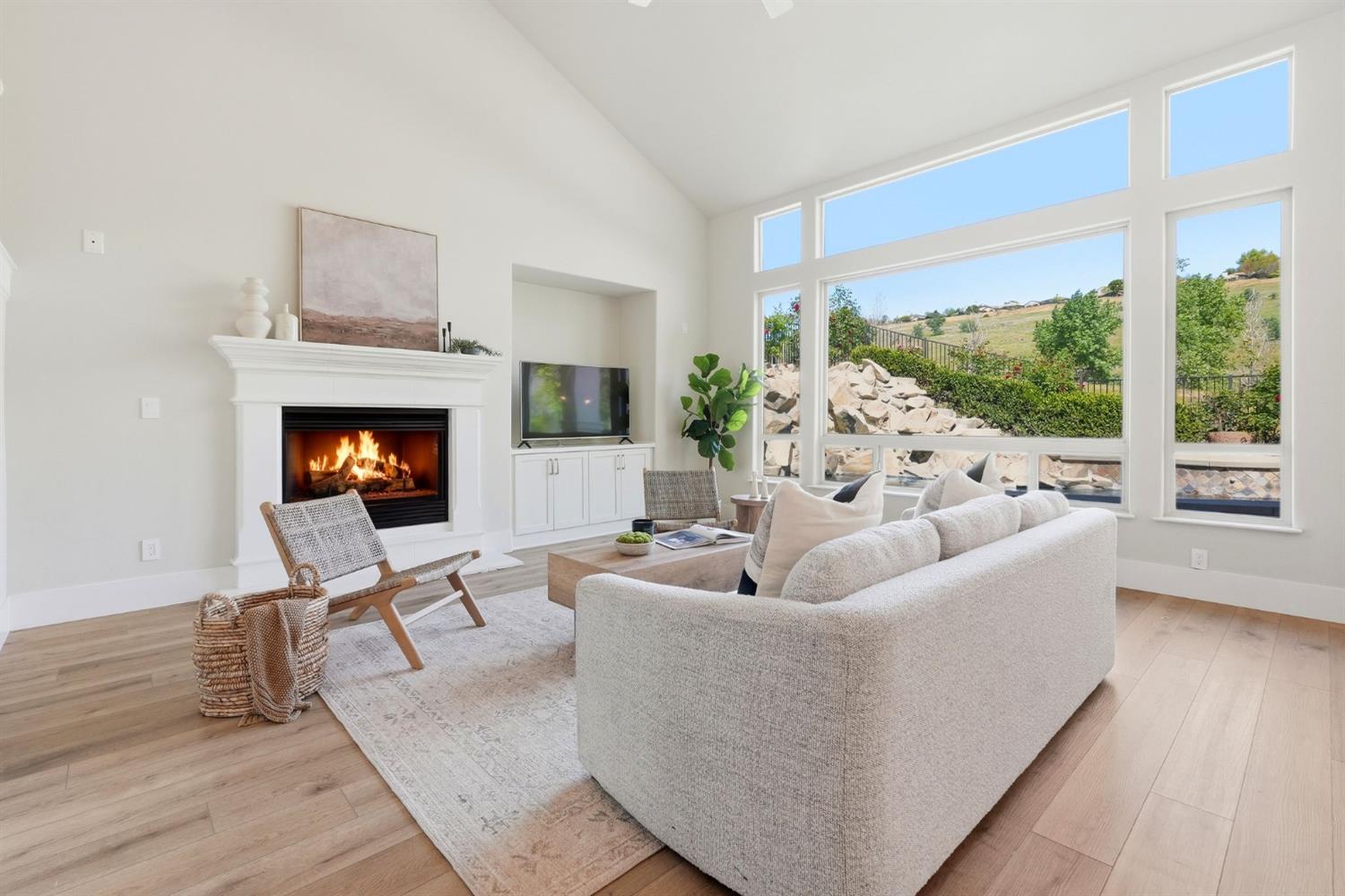 1359 W Terracina Drive