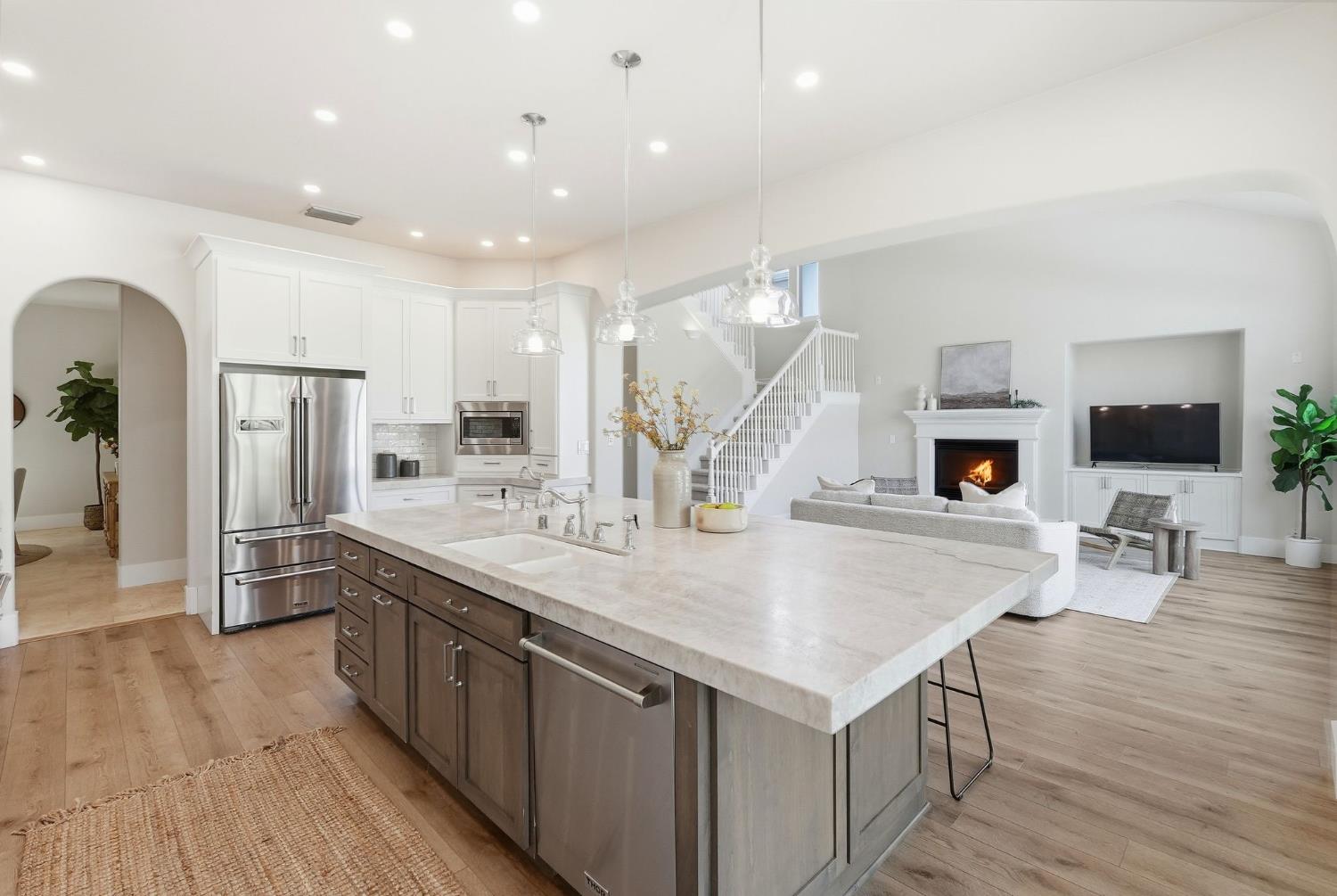 1359 W Terracina Drive