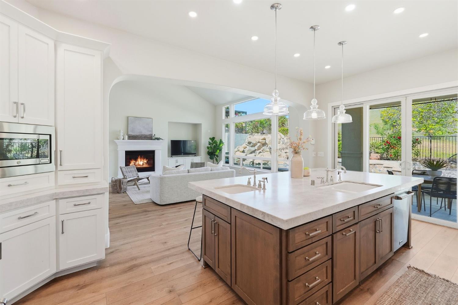 1359 W Terracina Drive