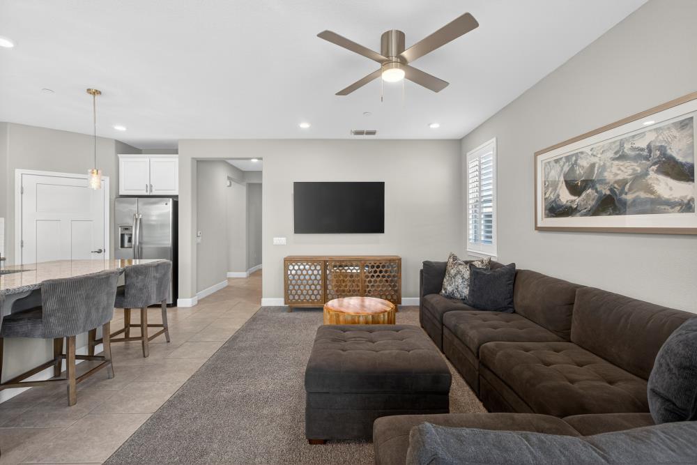 7003 De La Vina Drive