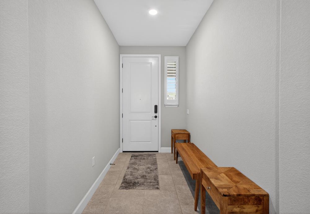 7003 De La Vina Drive