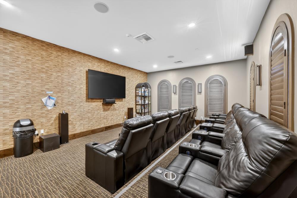 7003 De La Vina Drive