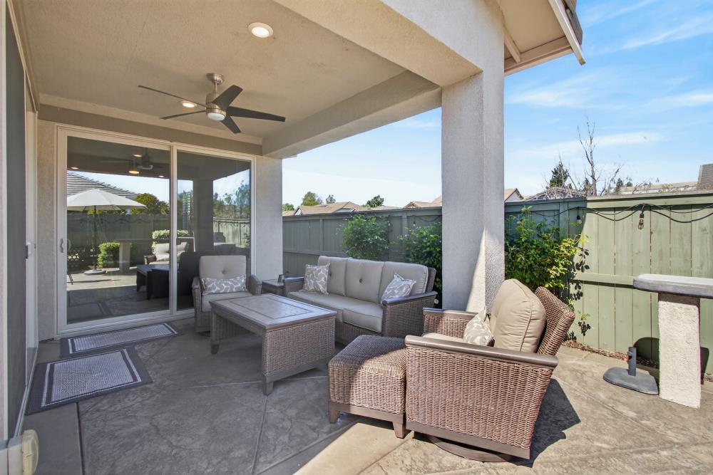 7003 De La Vina Drive