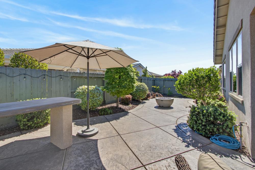 7003 De La Vina Drive