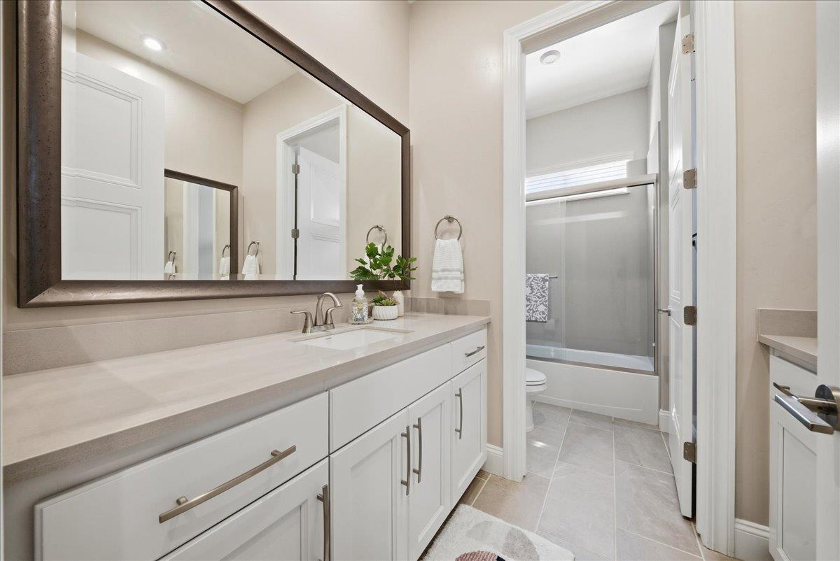 6911 Saratoga Estates Drive