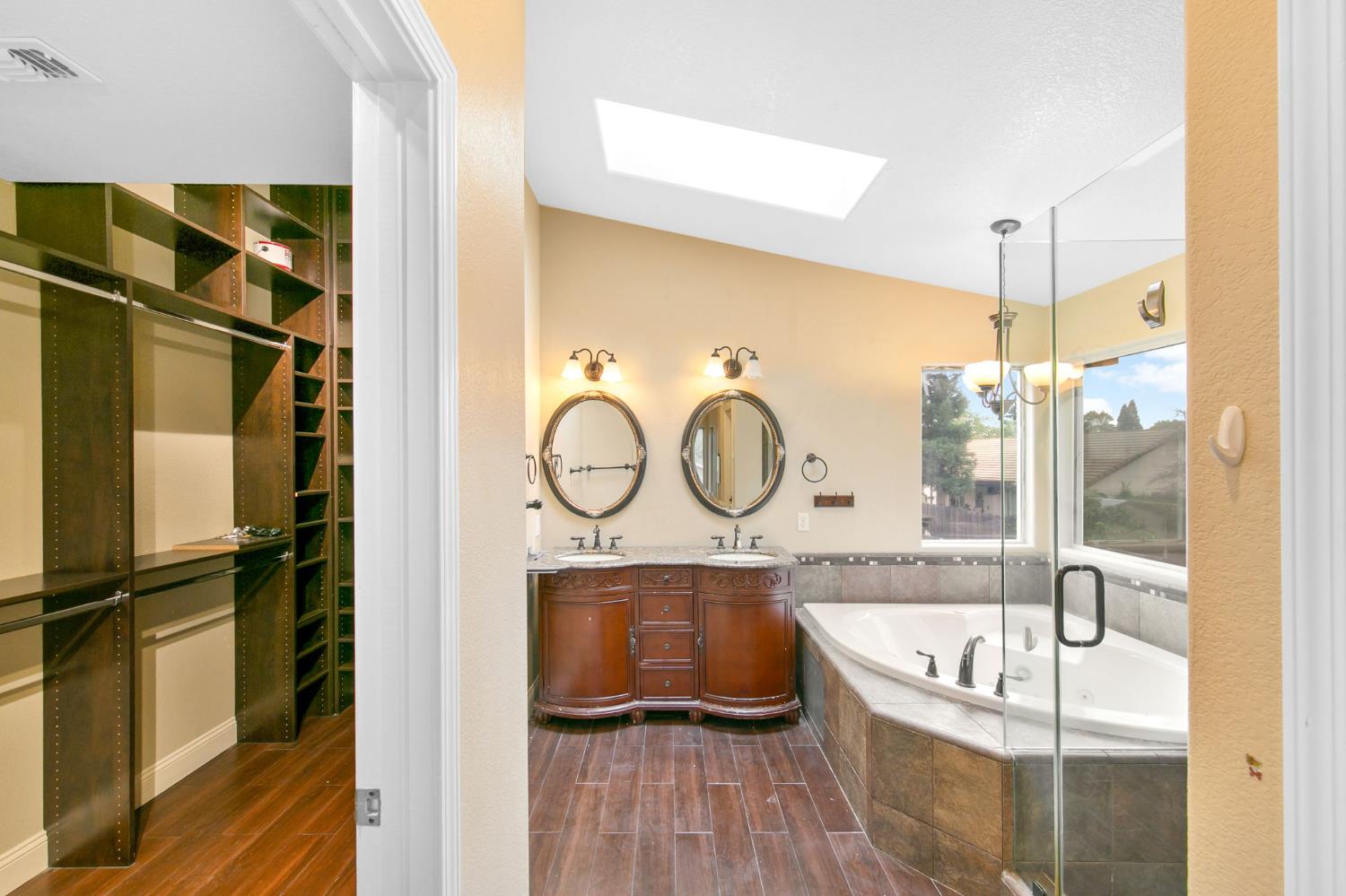 1351 Longfellow Circle