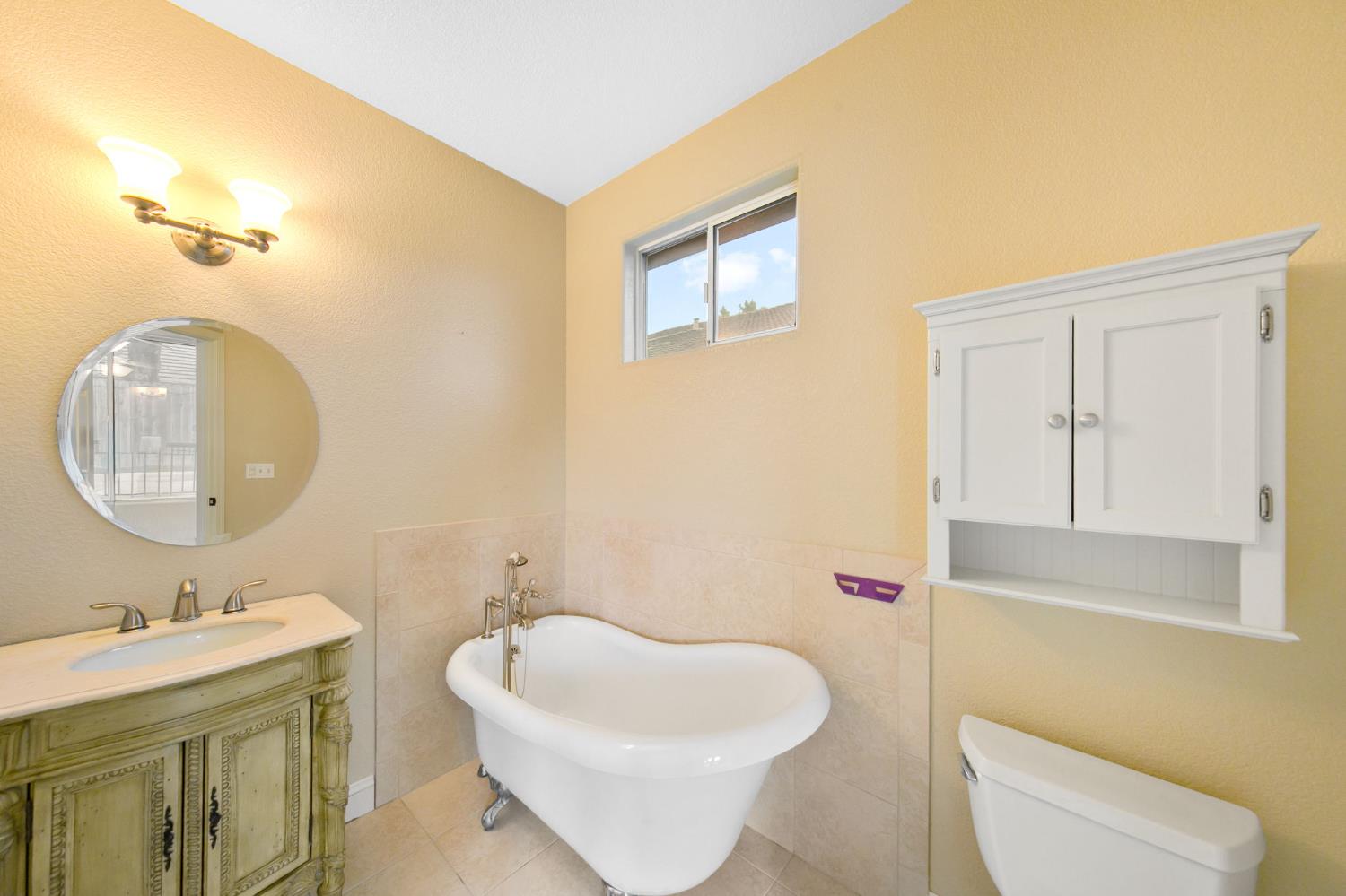 1351 Longfellow Circle