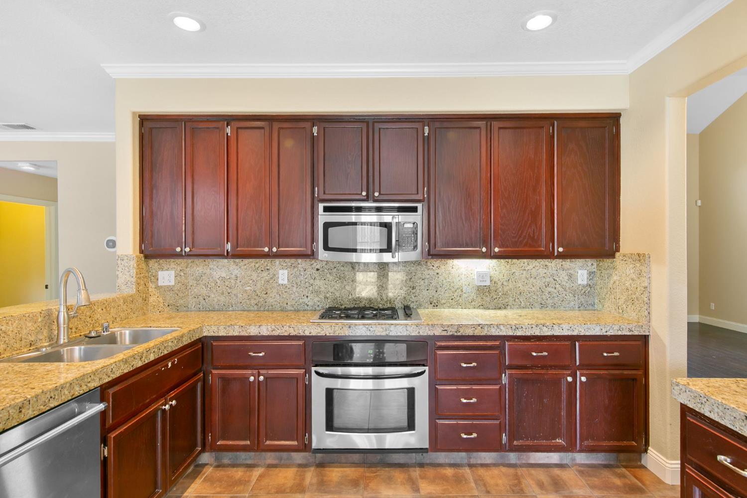 1351 Longfellow Circle