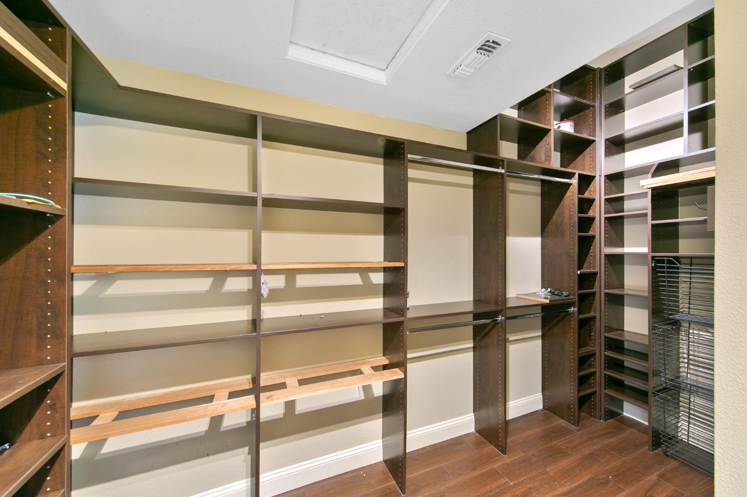 1351 Longfellow Circle