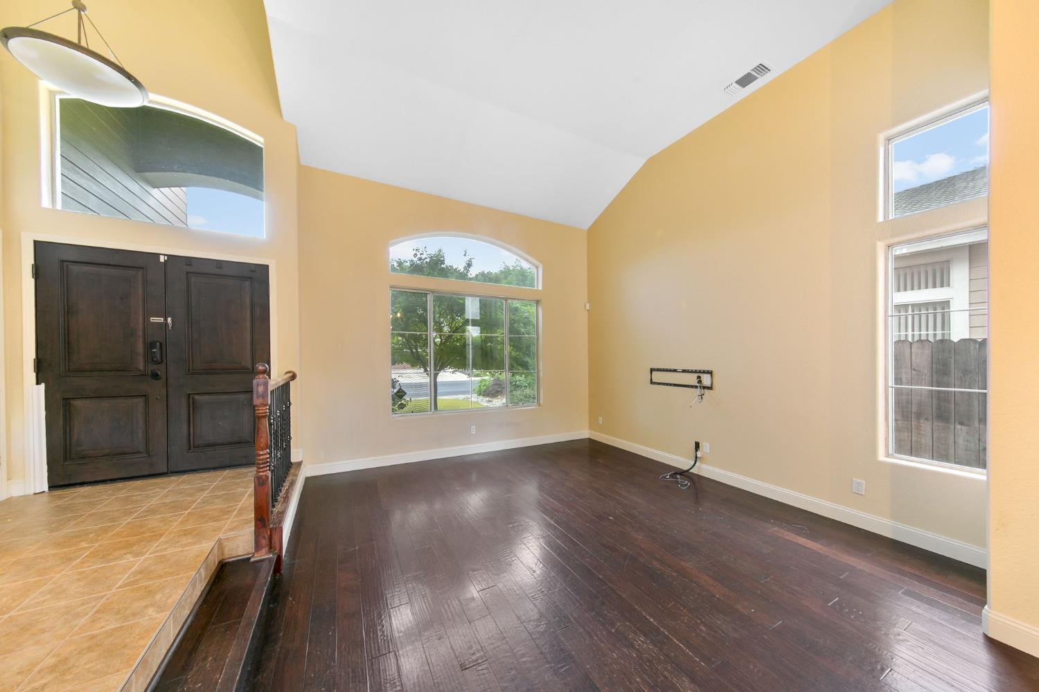 1351 Longfellow Circle