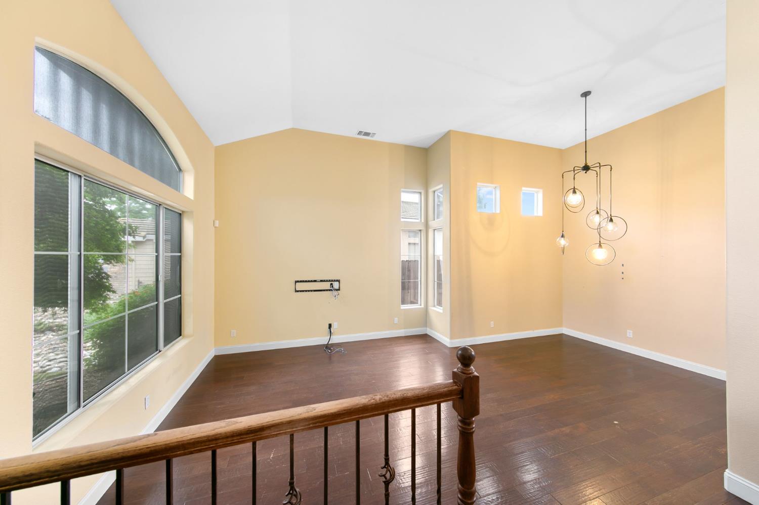 1351 Longfellow Circle