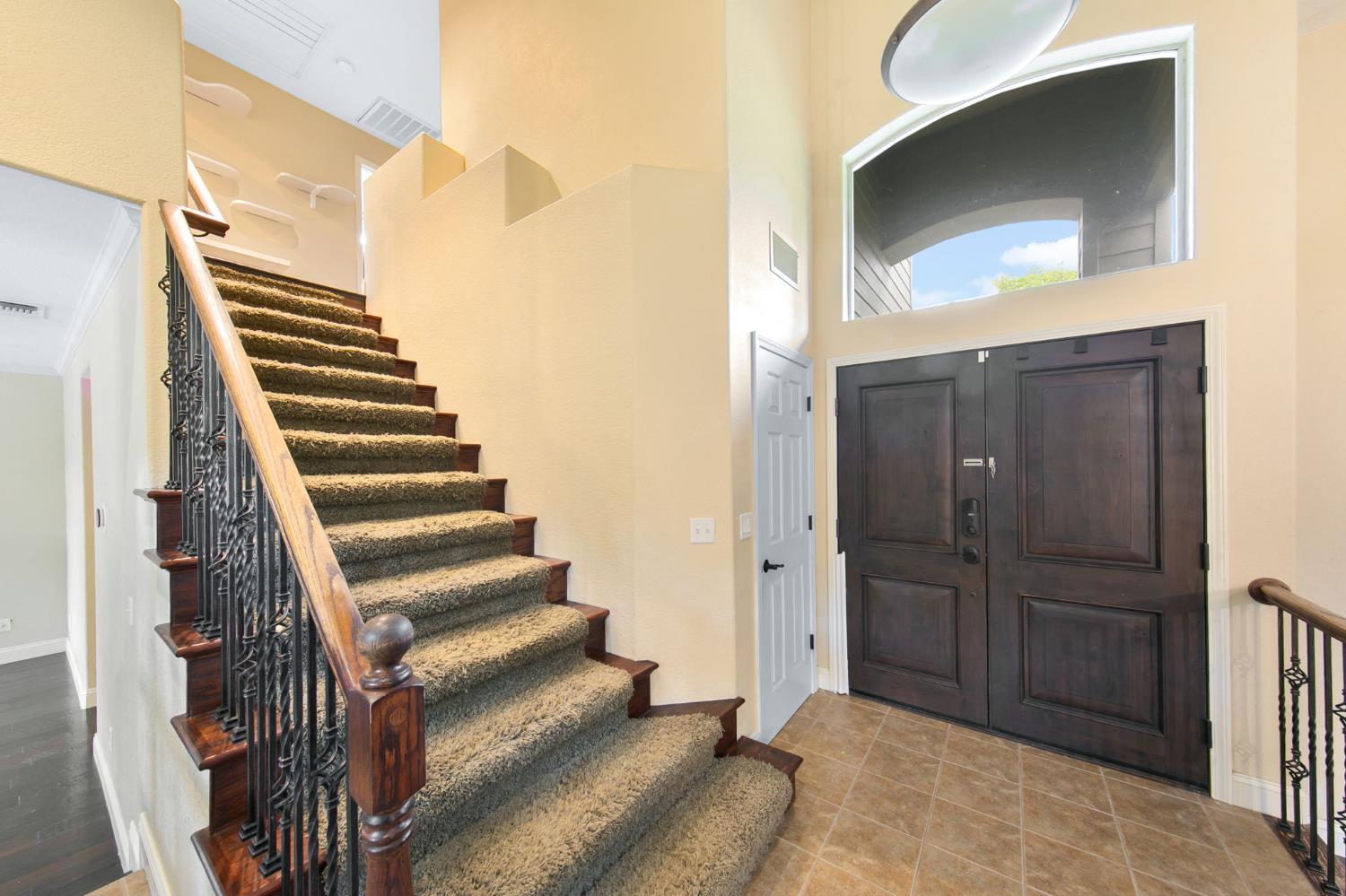 1351 Longfellow Circle