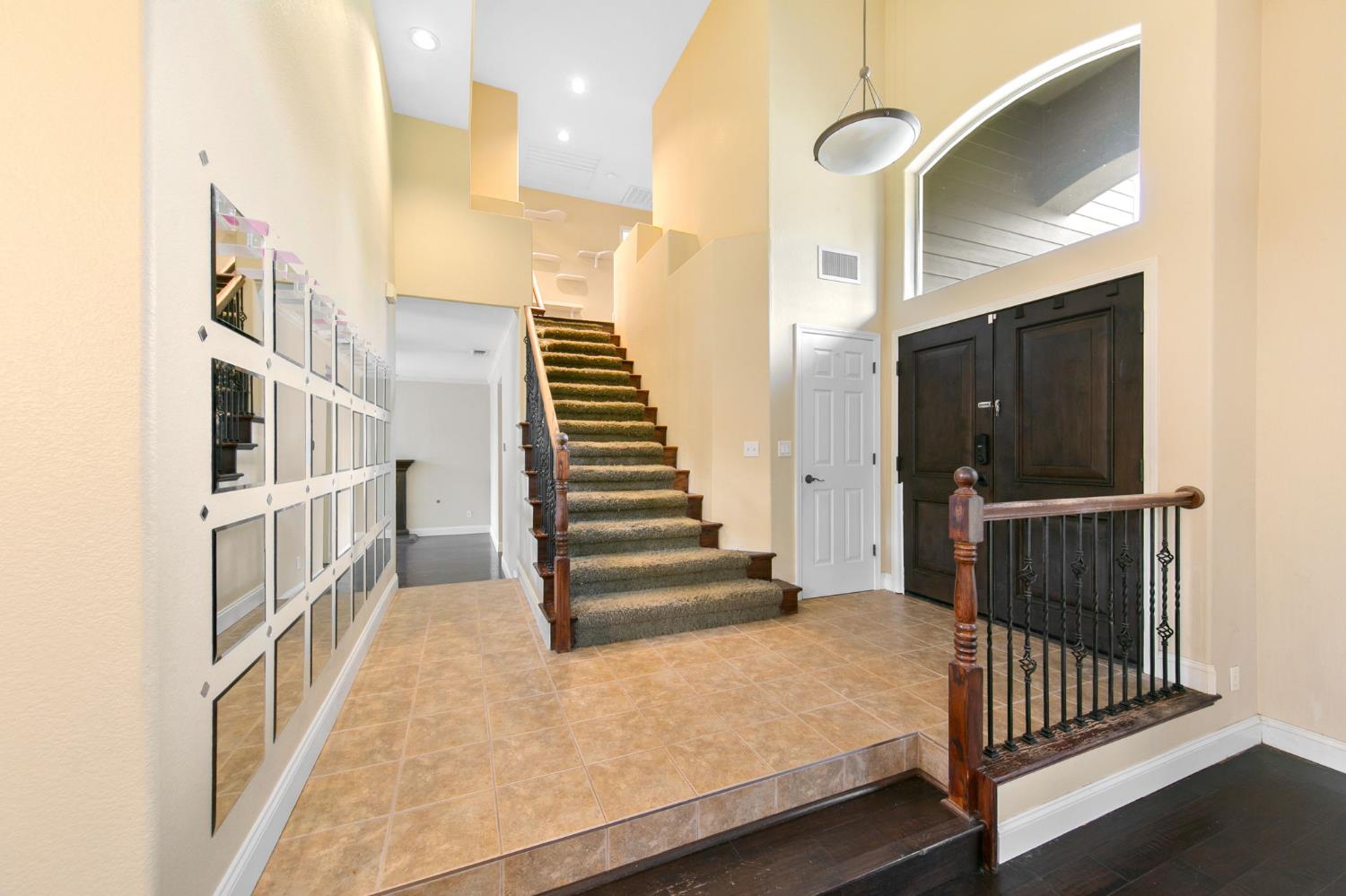 1351 Longfellow Circle