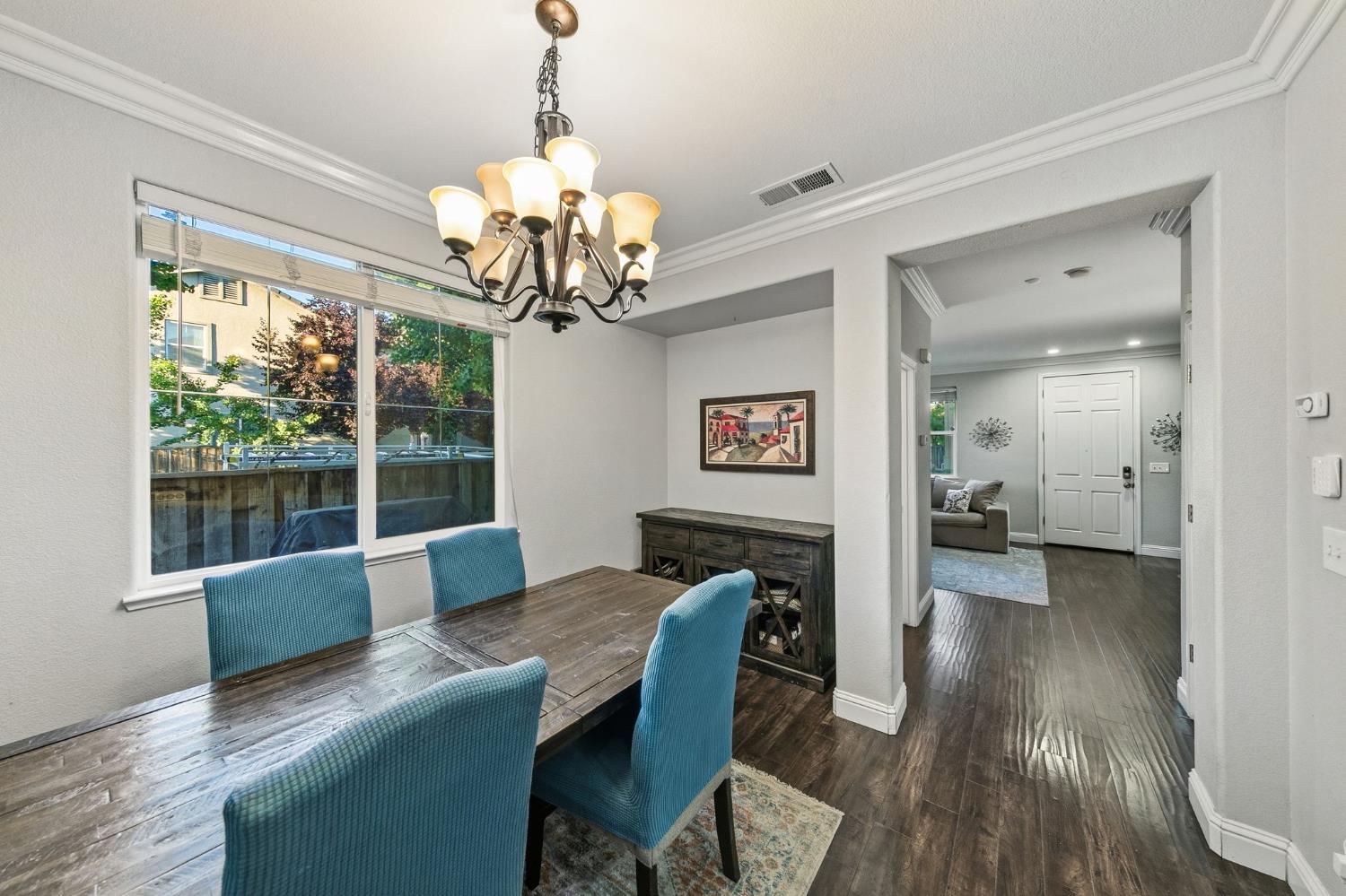 6 Mantauk Point Place