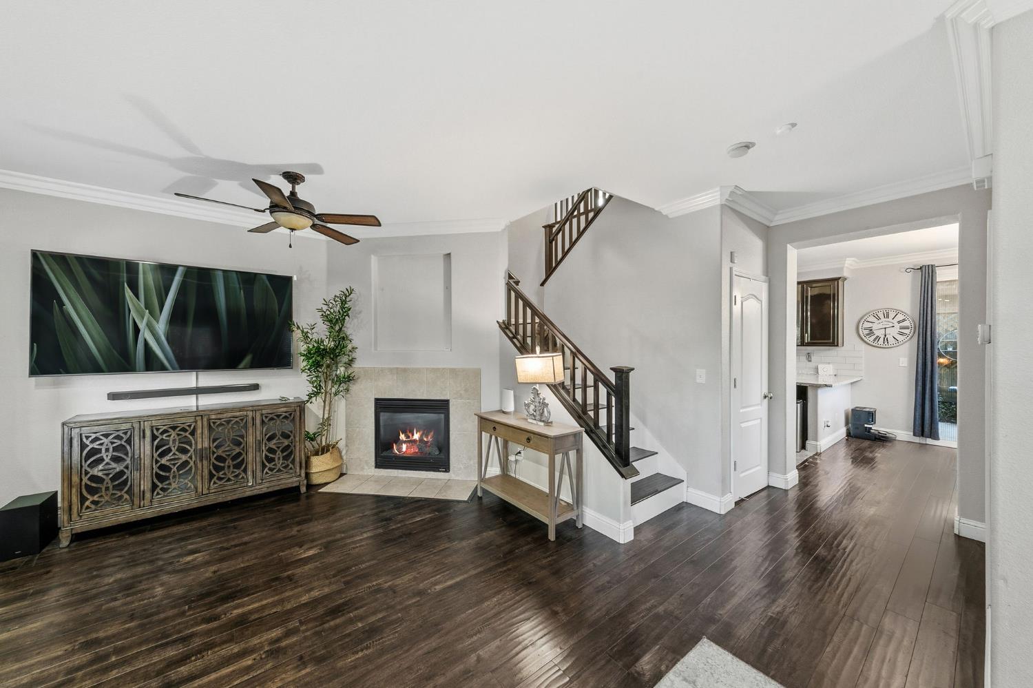 6 Mantauk Point Place