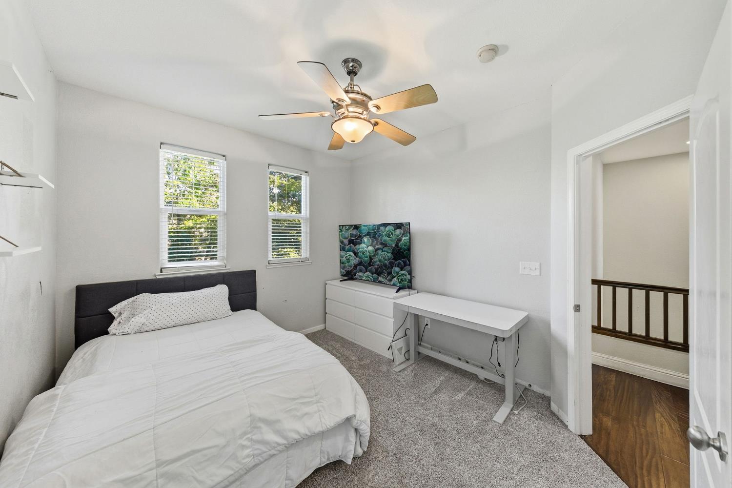 6 Mantauk Point Place