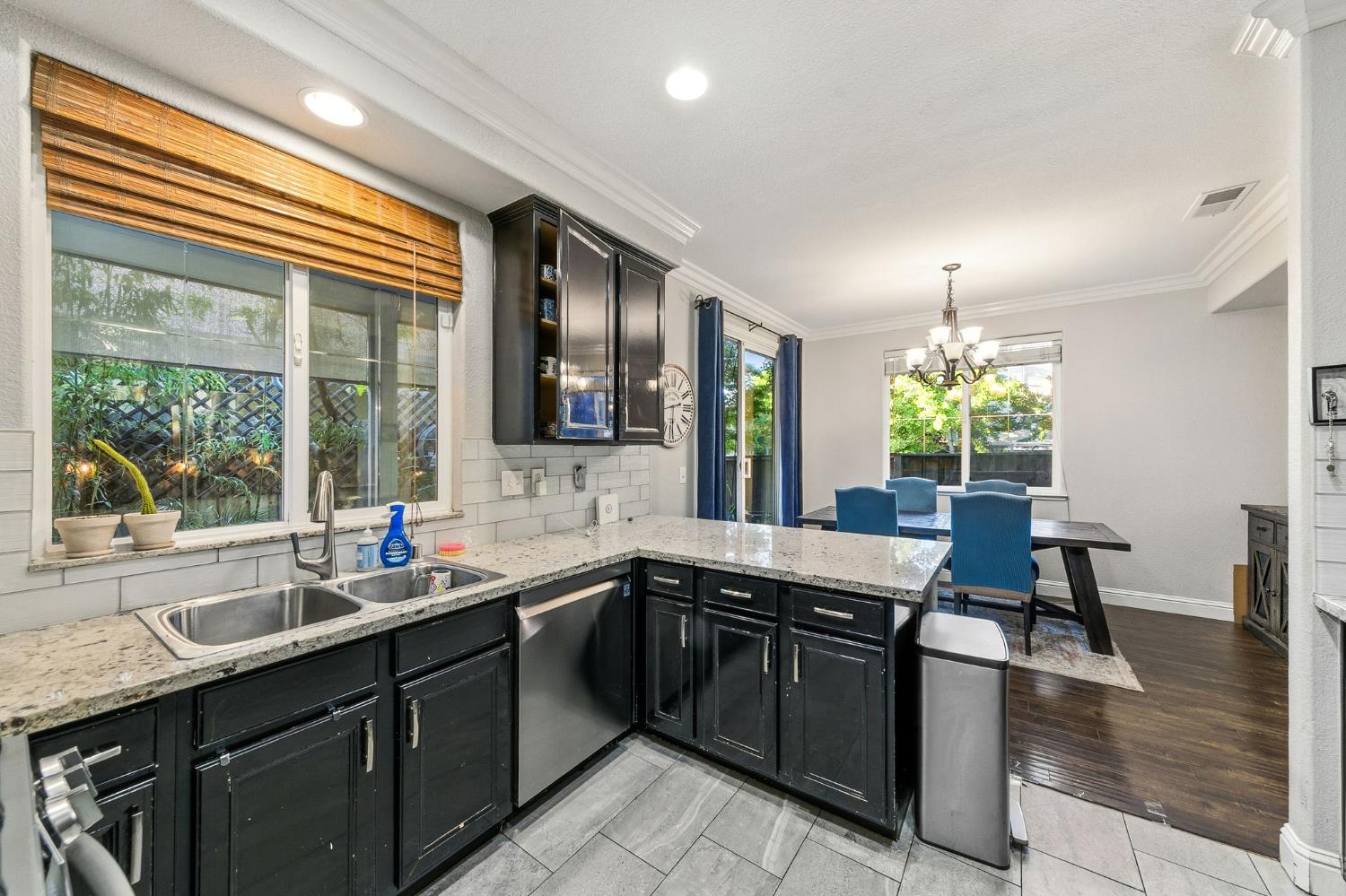 6 Mantauk Point Place