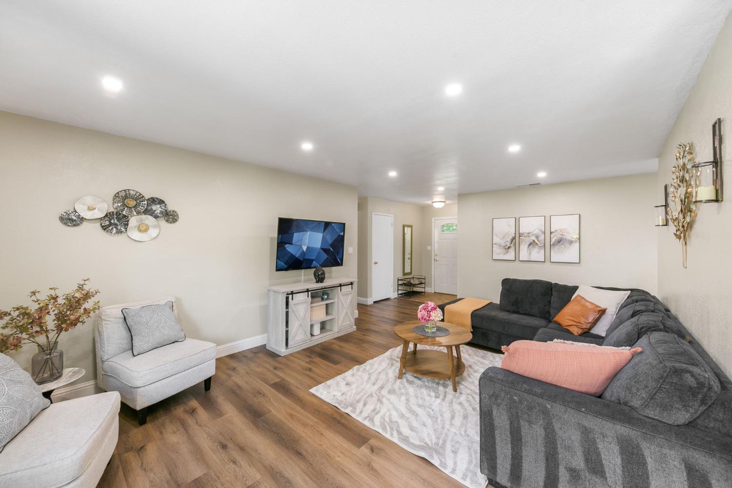 9220 Castlebar Way