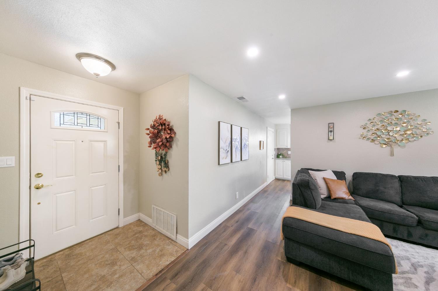 9220 Castlebar Way