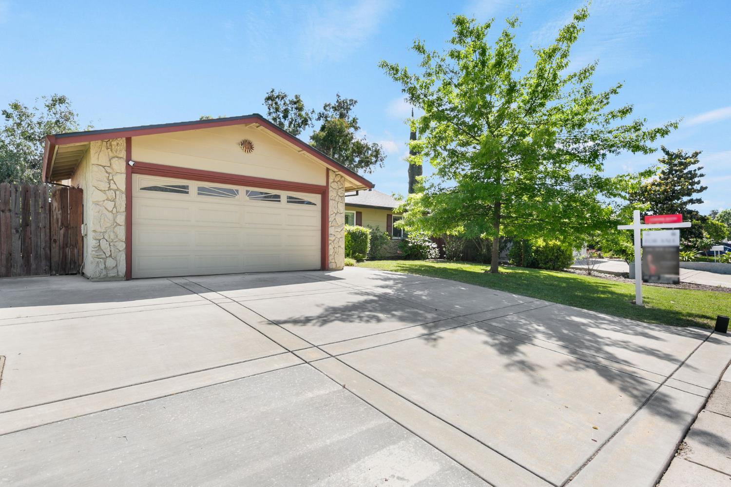 9220 Castlebar Way