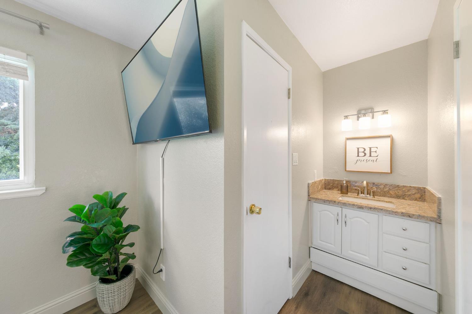 9220 Castlebar Way
