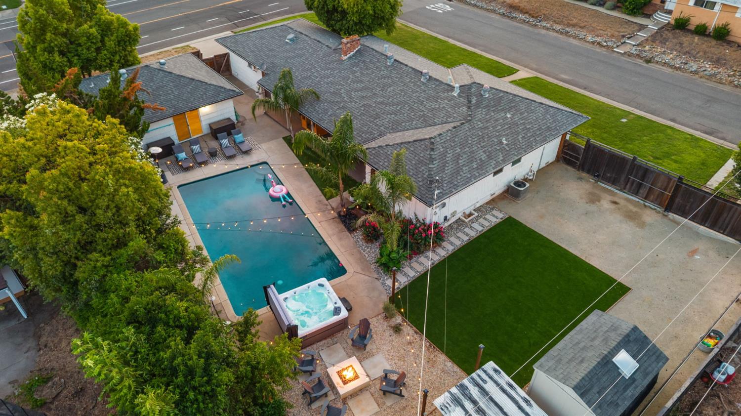 9400 Drift Way