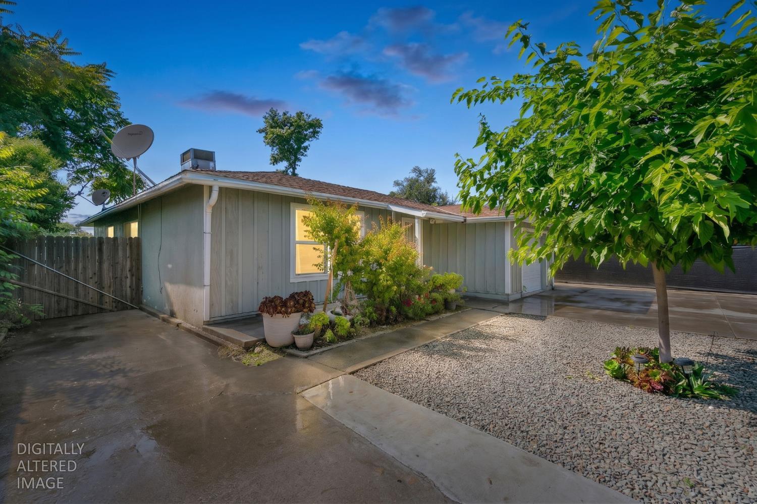 2757 Altos Avenue