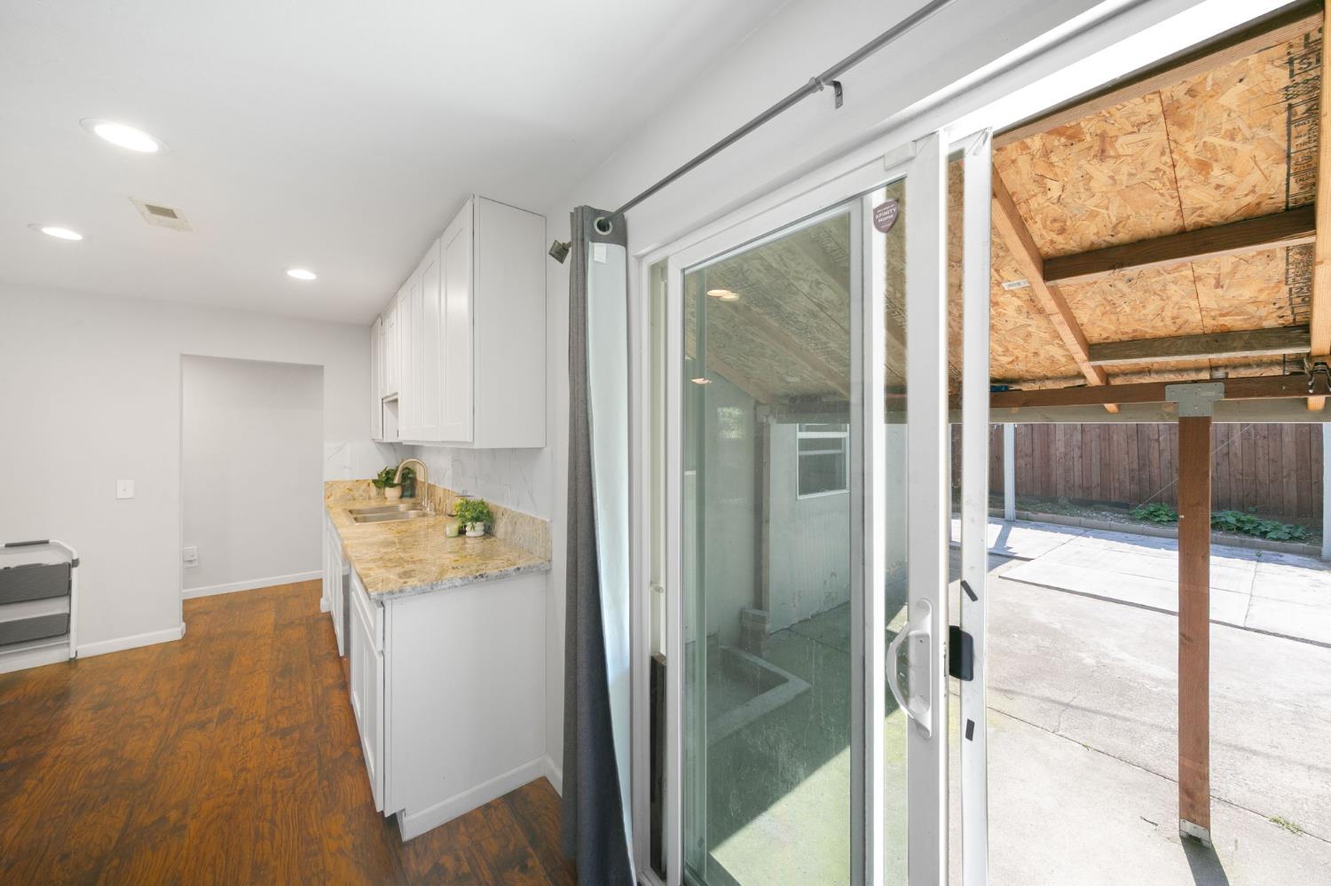 2757 Altos Avenue