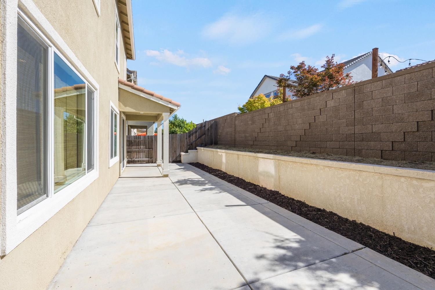 3452 Cantor Drive