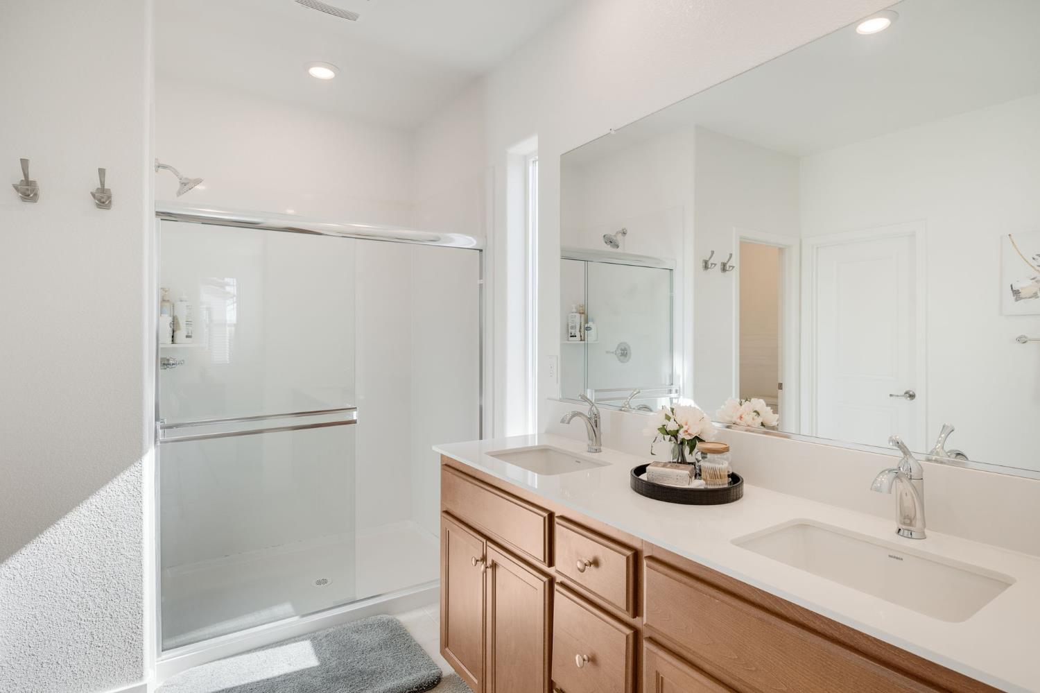 3452 Cantor Drive