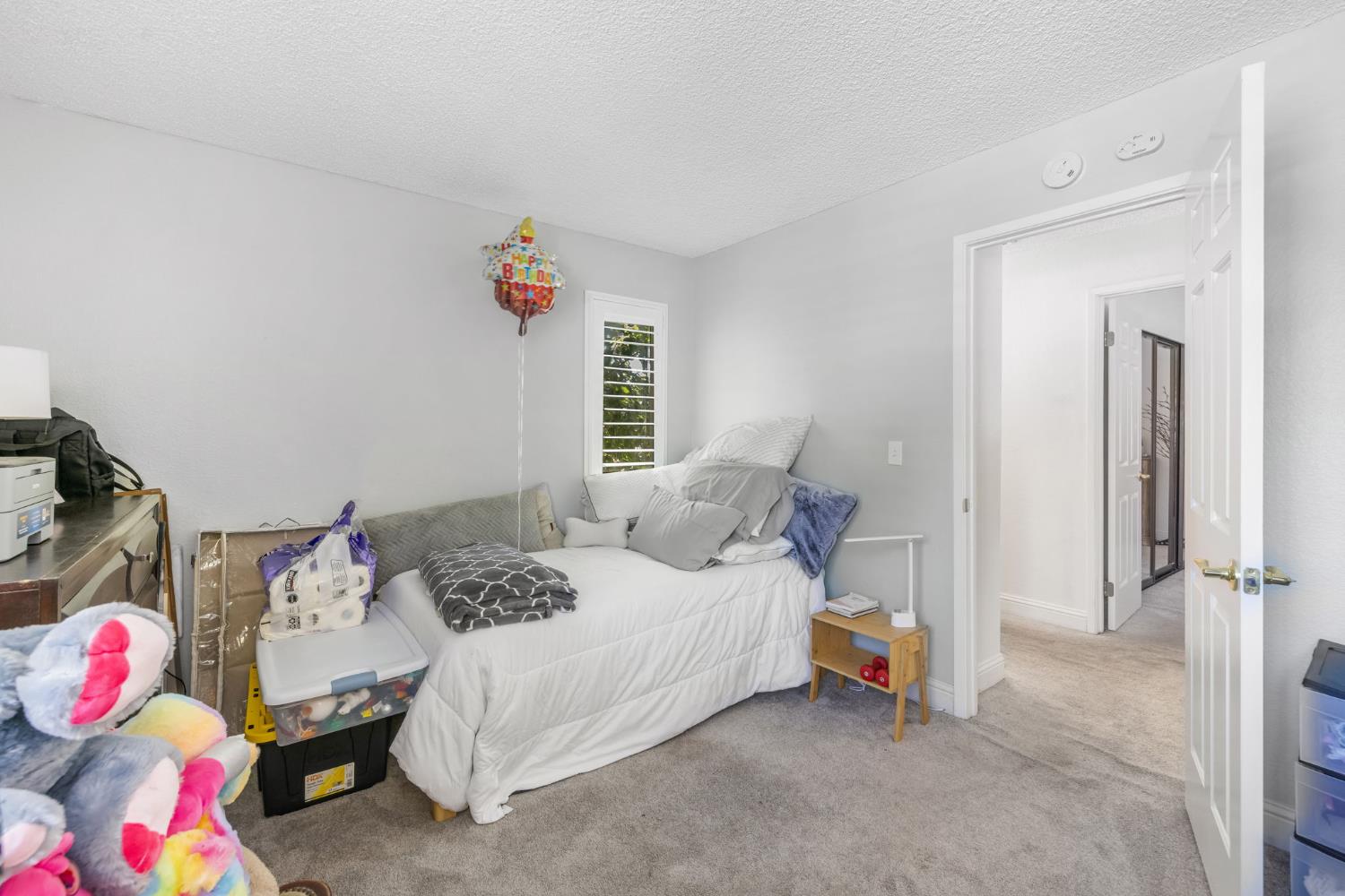 1125 Bell Street 1