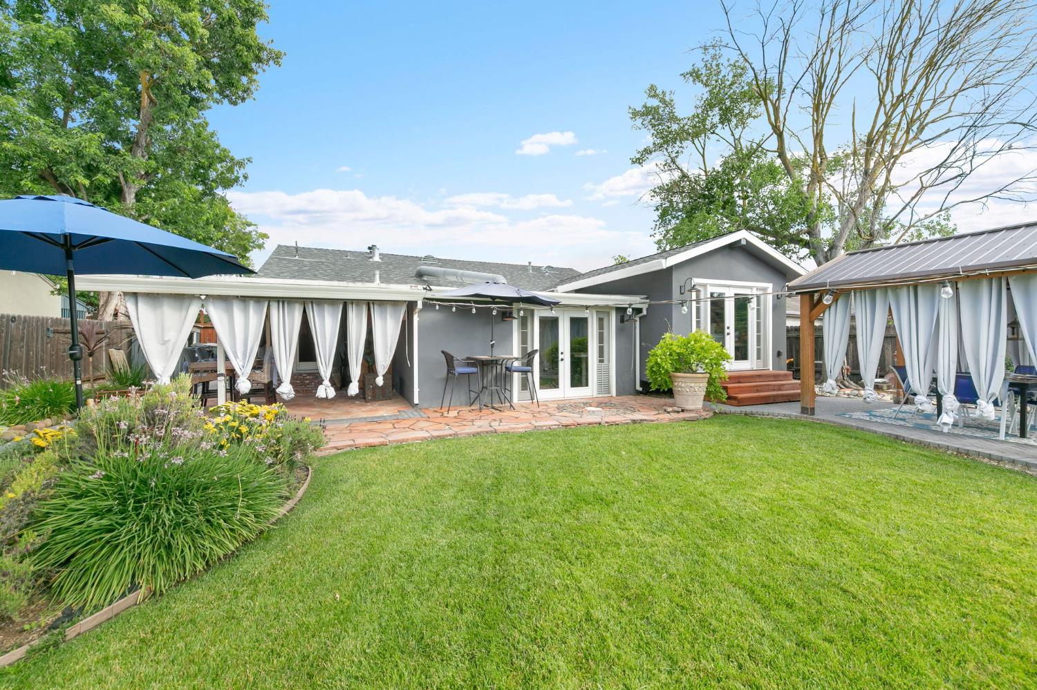 2533 Cambon Way