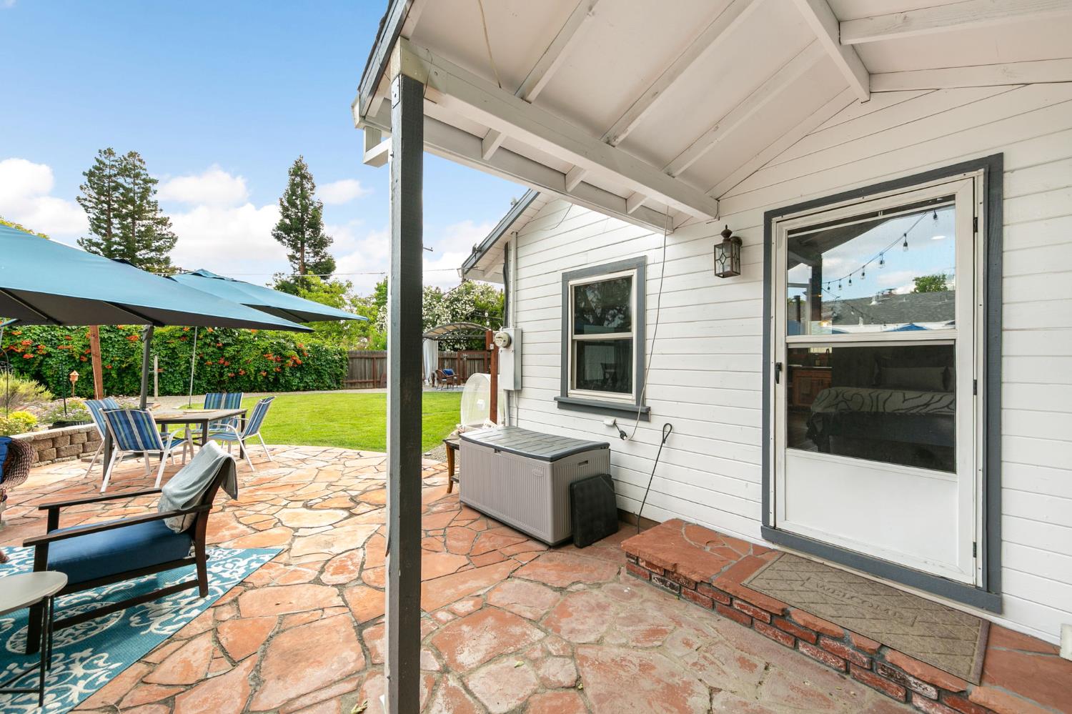 2533 Cambon Way