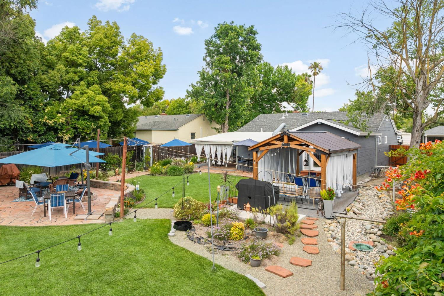 2533 Cambon Way