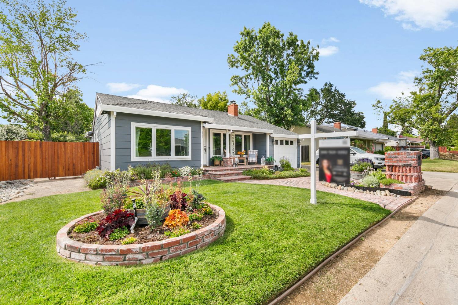 2533 Cambon Way