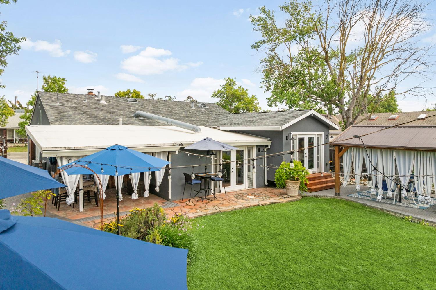 2533 Cambon Way