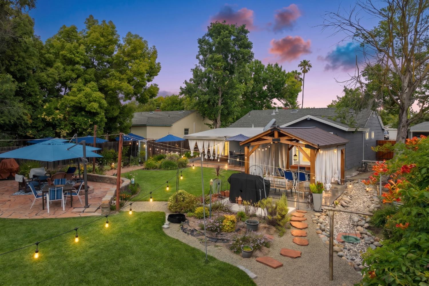2533 Cambon Way