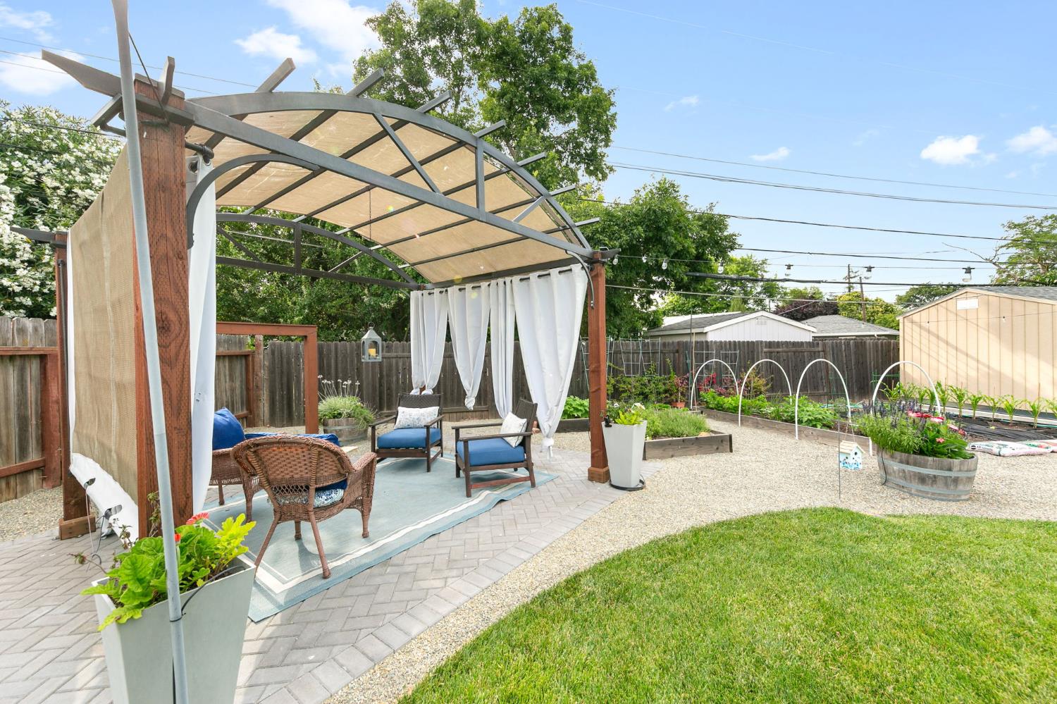 2533 Cambon Way