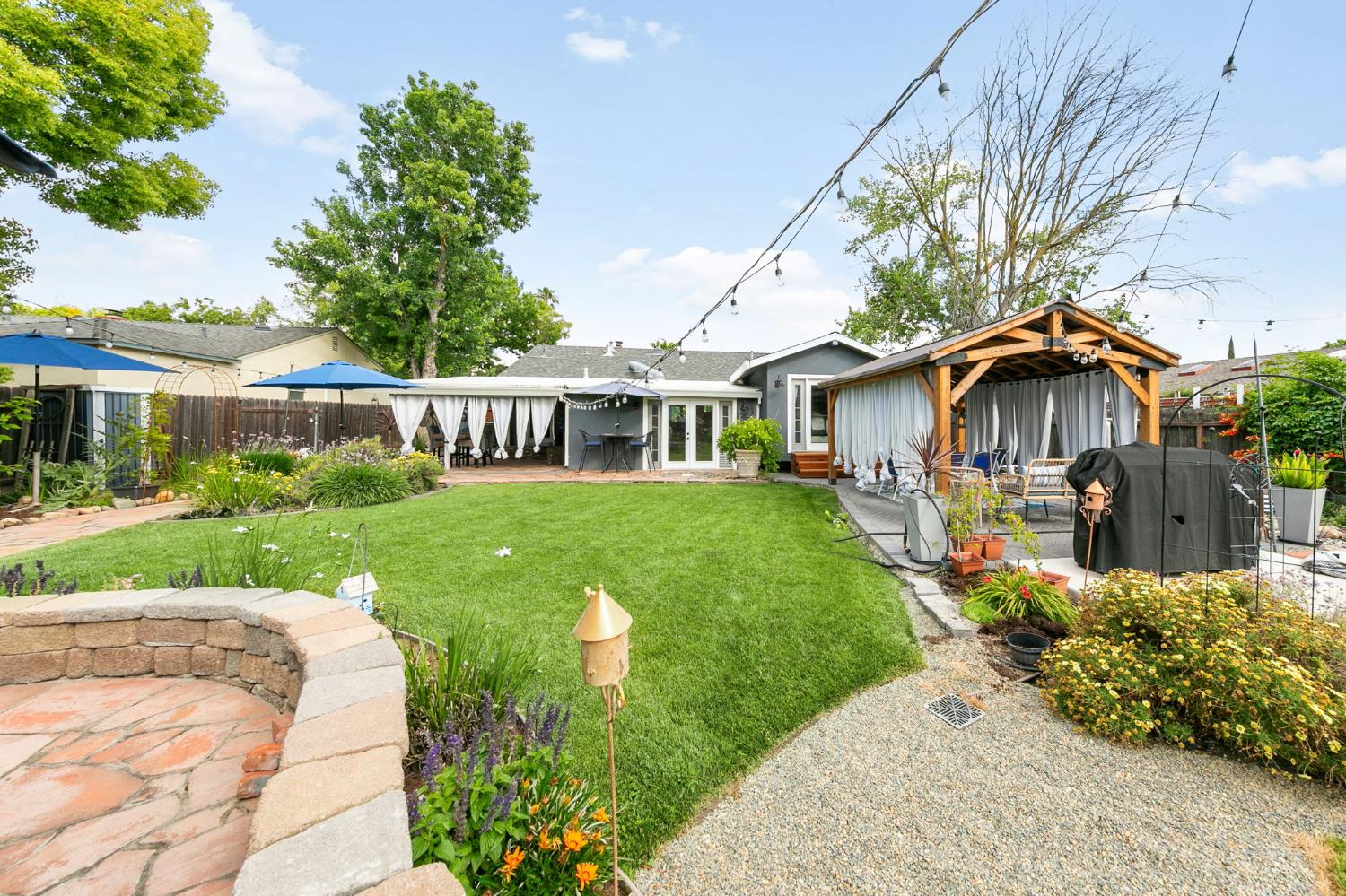 2533 Cambon Way