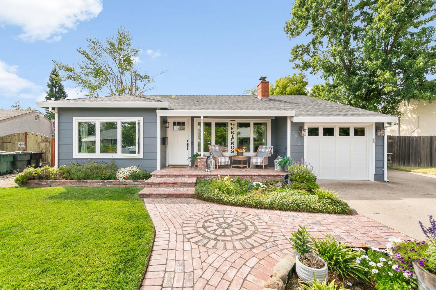 2533 Cambon Way