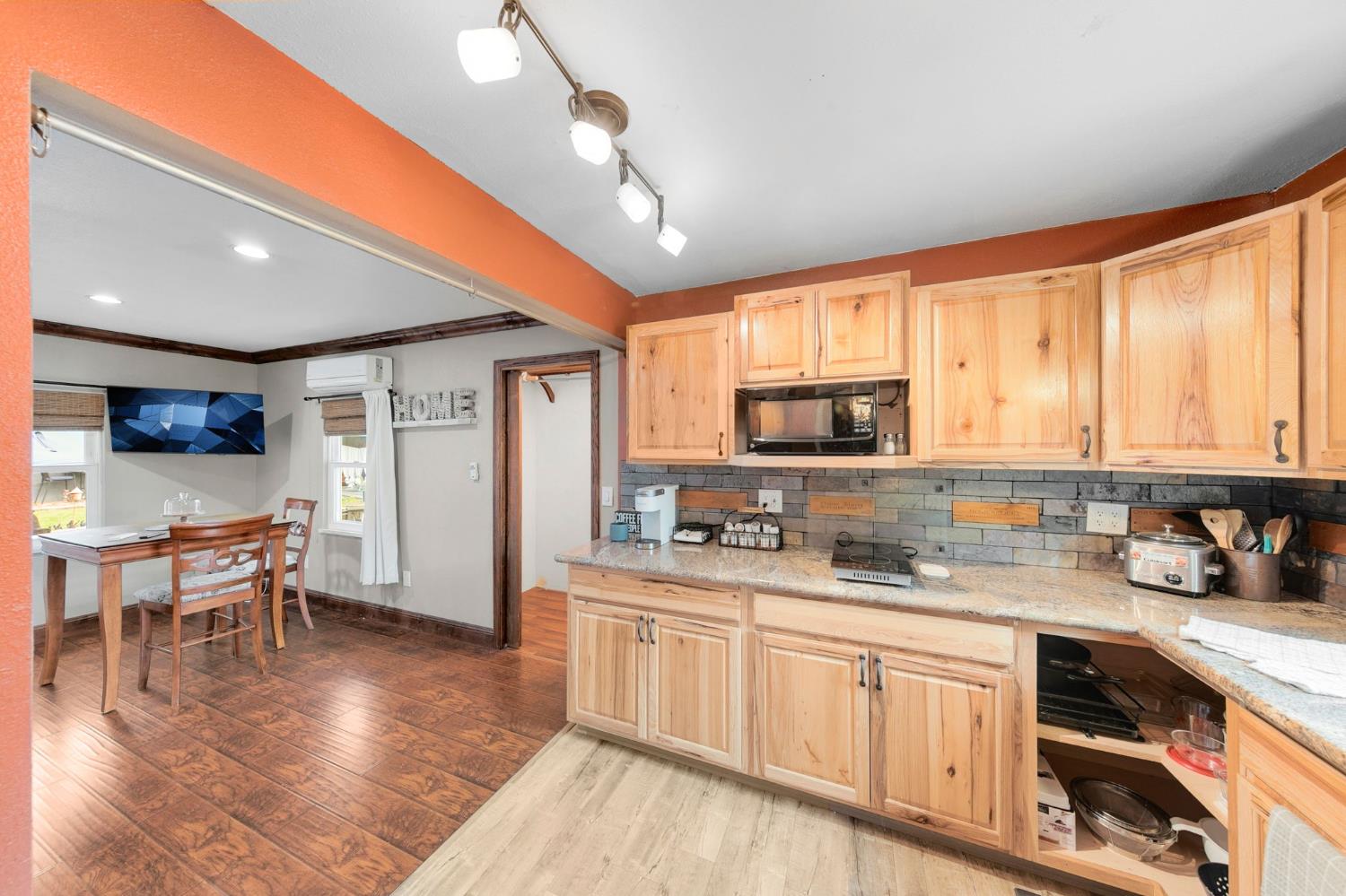 2533 Cambon Way
